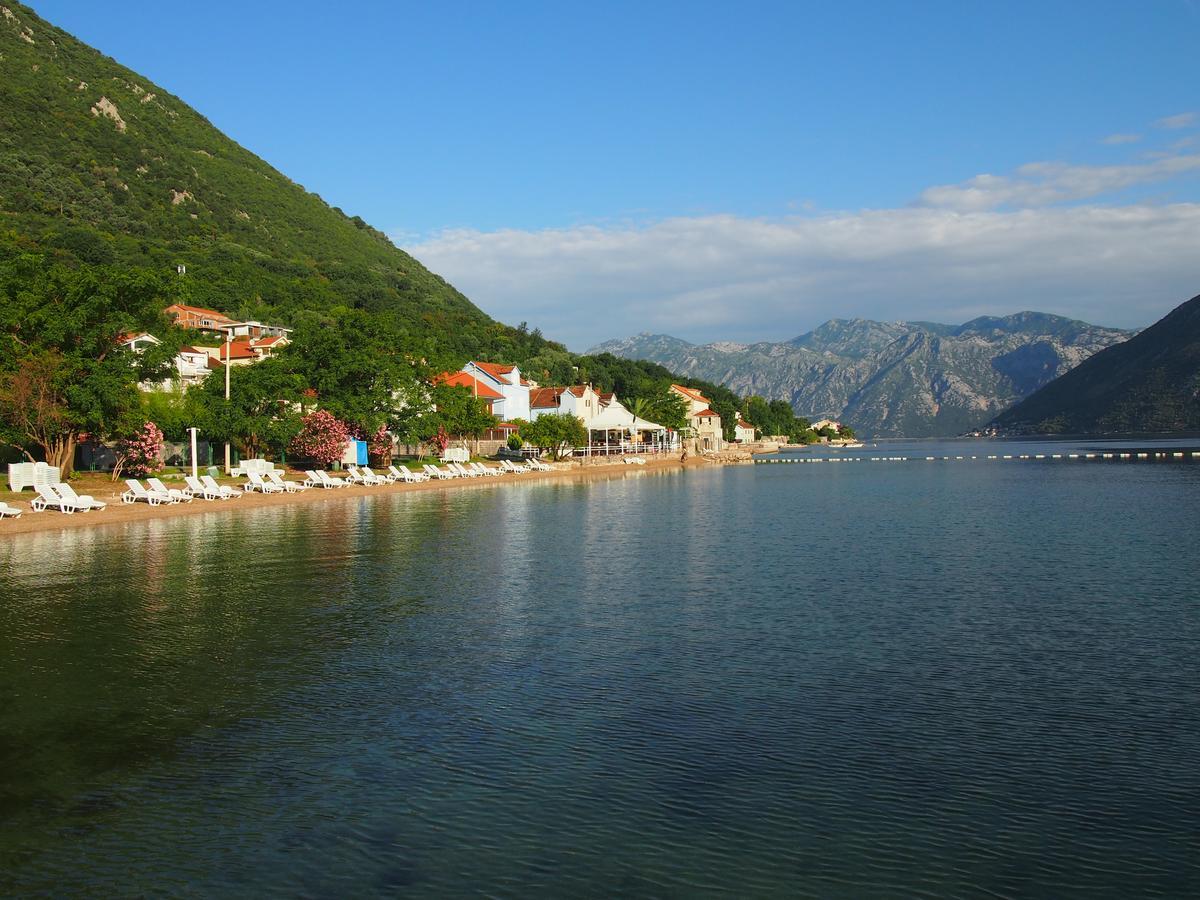 Holiday House In The Kotor Bay المظهر الخارجي الصورة