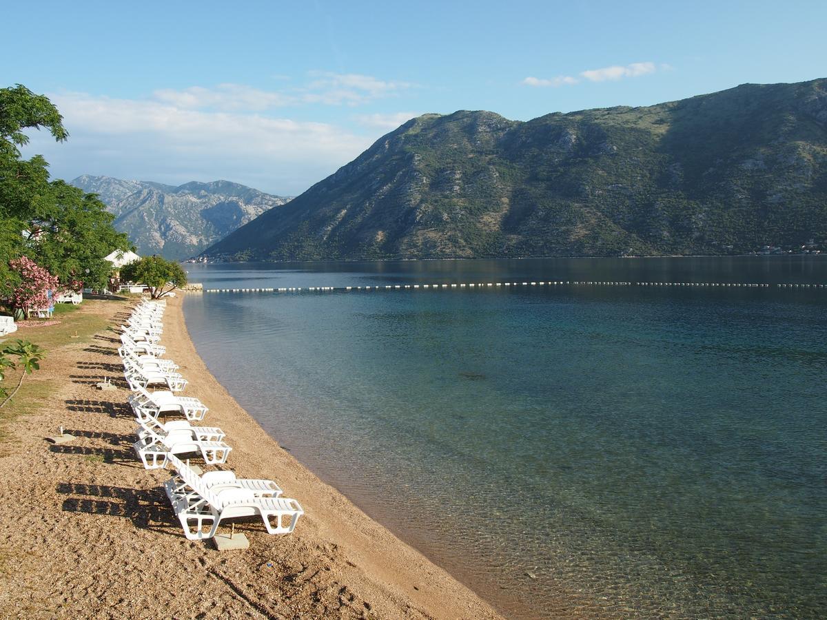Holiday House In The Kotor Bay المظهر الخارجي الصورة